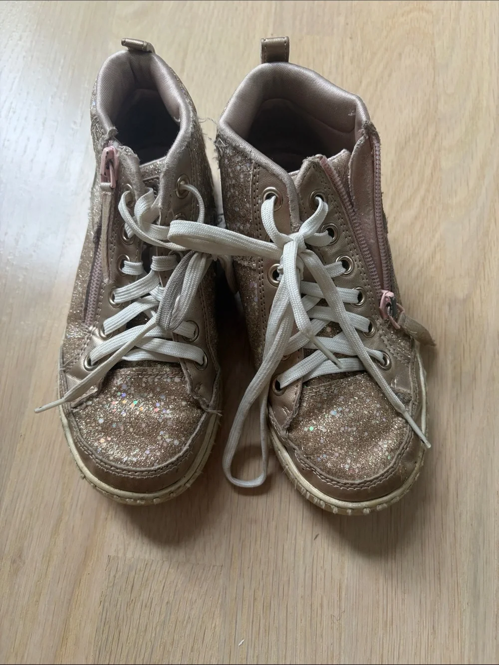 Sketchers high top sneakers
